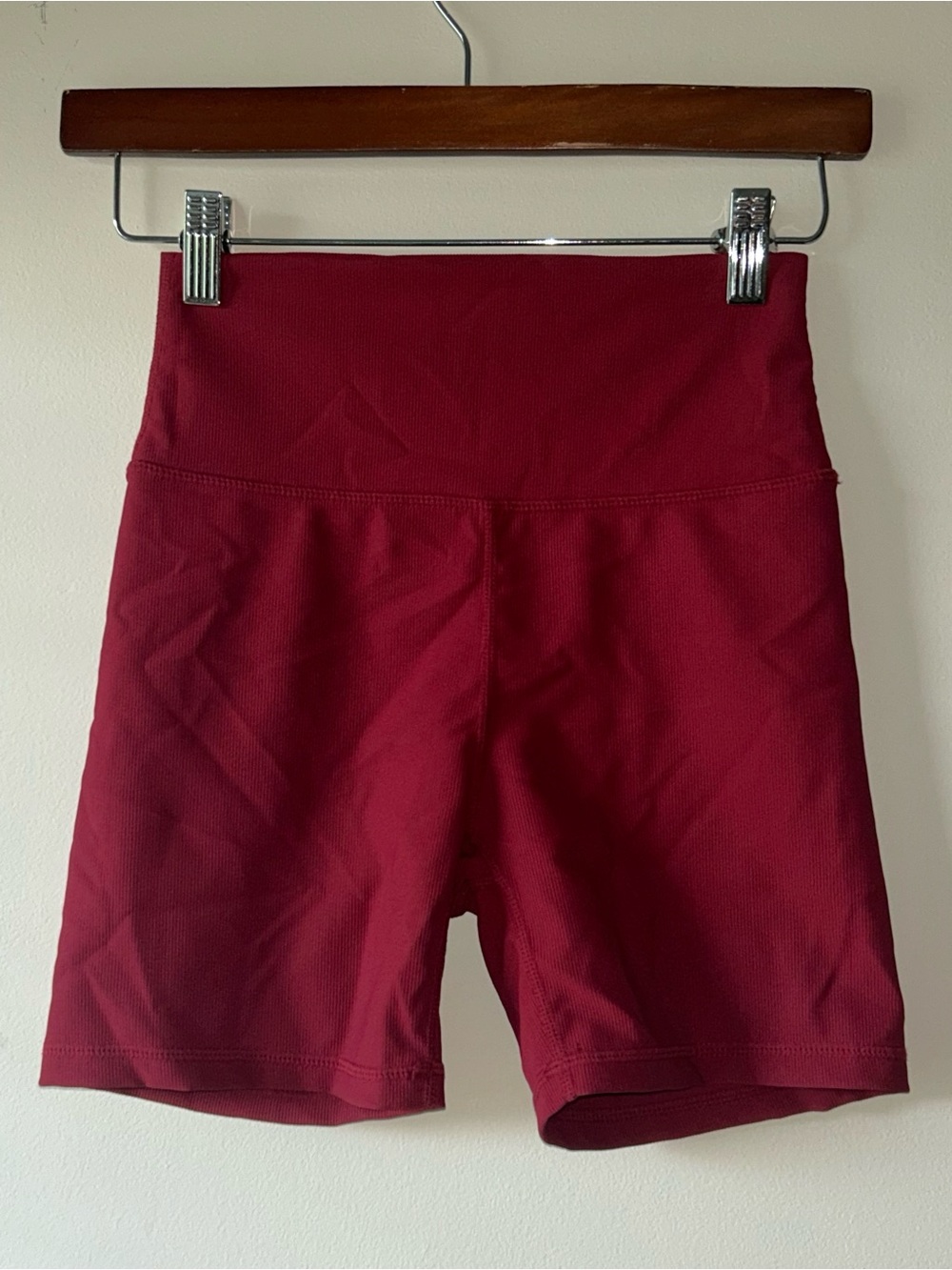 Wilo The Label Women's High-Waist Red Athletic Spandex Biker Shorts Size Small - Picture 2 of 3